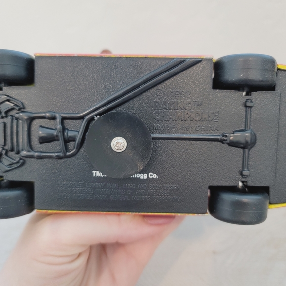 Racing Champions 1:24 1994 Diecast Car #5 - Picture 10 of 14